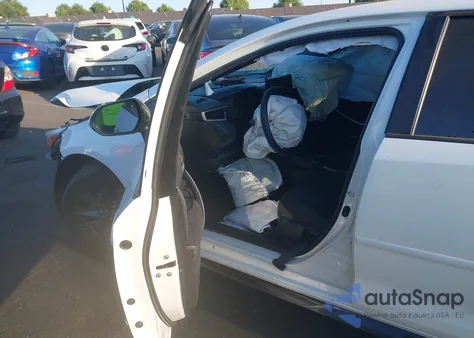 2024 Toyota Corolla Hybrid Se из США, поврежденный, VIN JTDBCMFE8R3036394